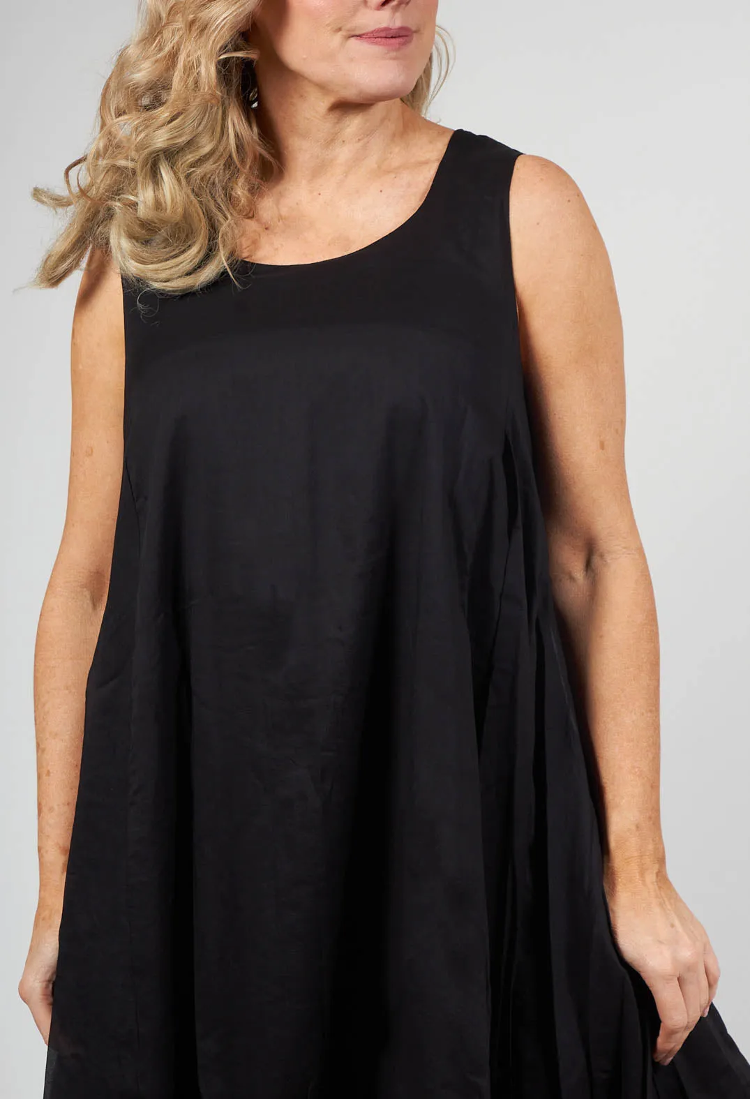 Bubble Hem Sleeveless Dress in Black