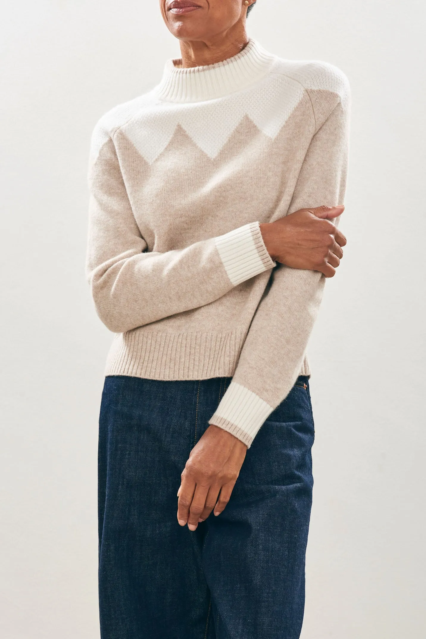 Cashmere Wool Zig Zag Turtle in Cream and Organic Light Brown