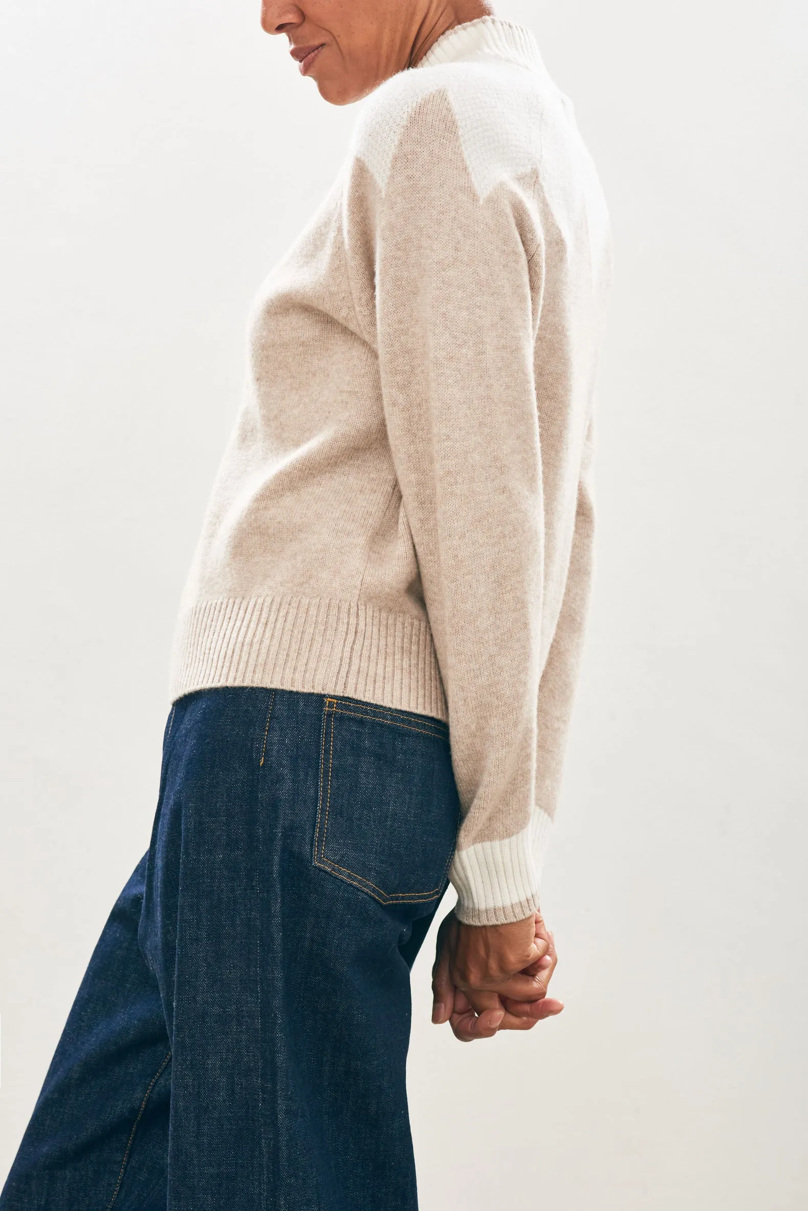 Cashmere Wool Zig Zag Turtle in Cream and Organic Light Brown