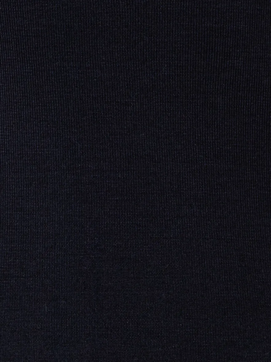 Knitted Silk Stretch Scoop Neck Top