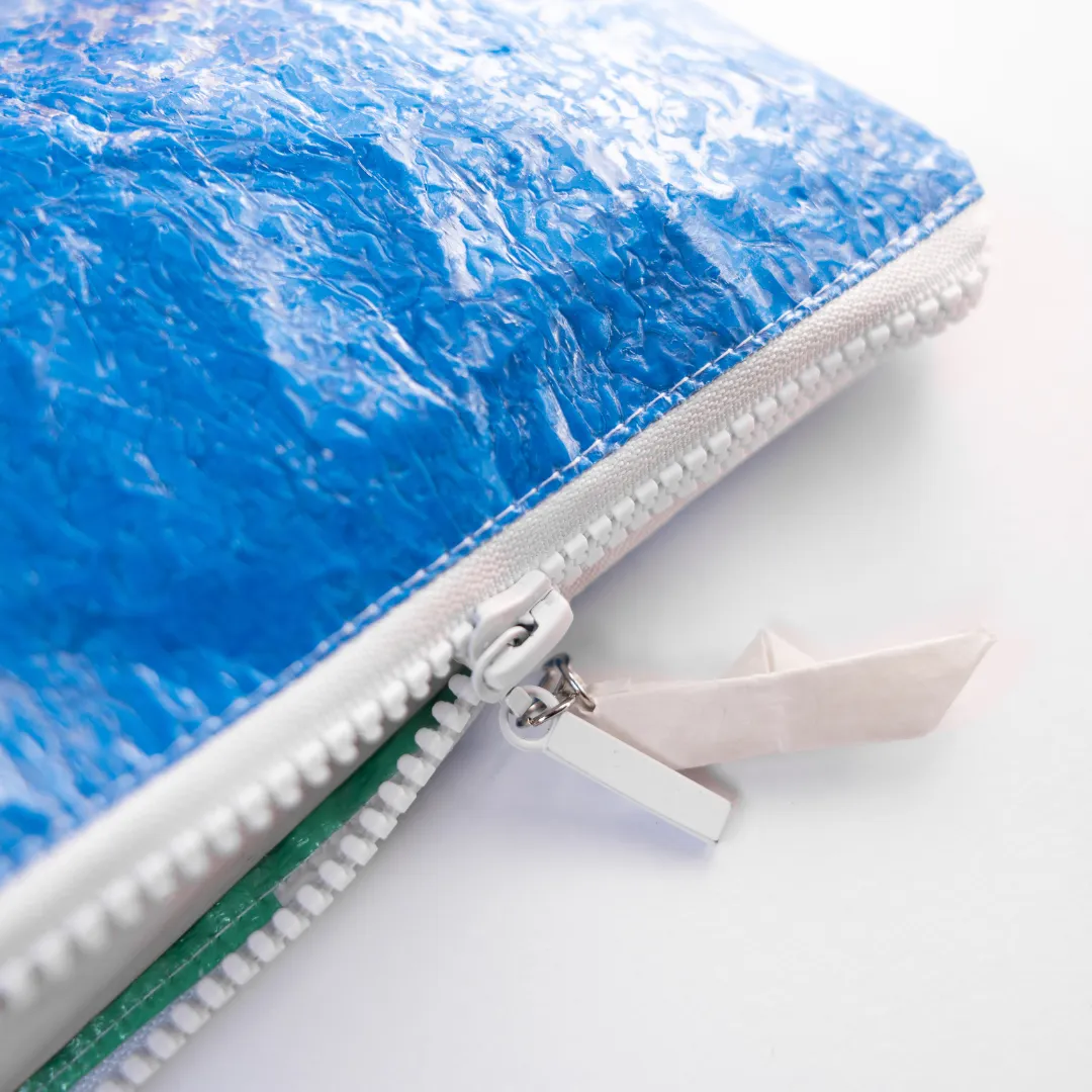L-Shaped pouch